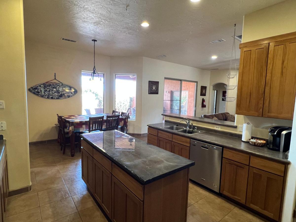 Spacious Home Page Exterior foto