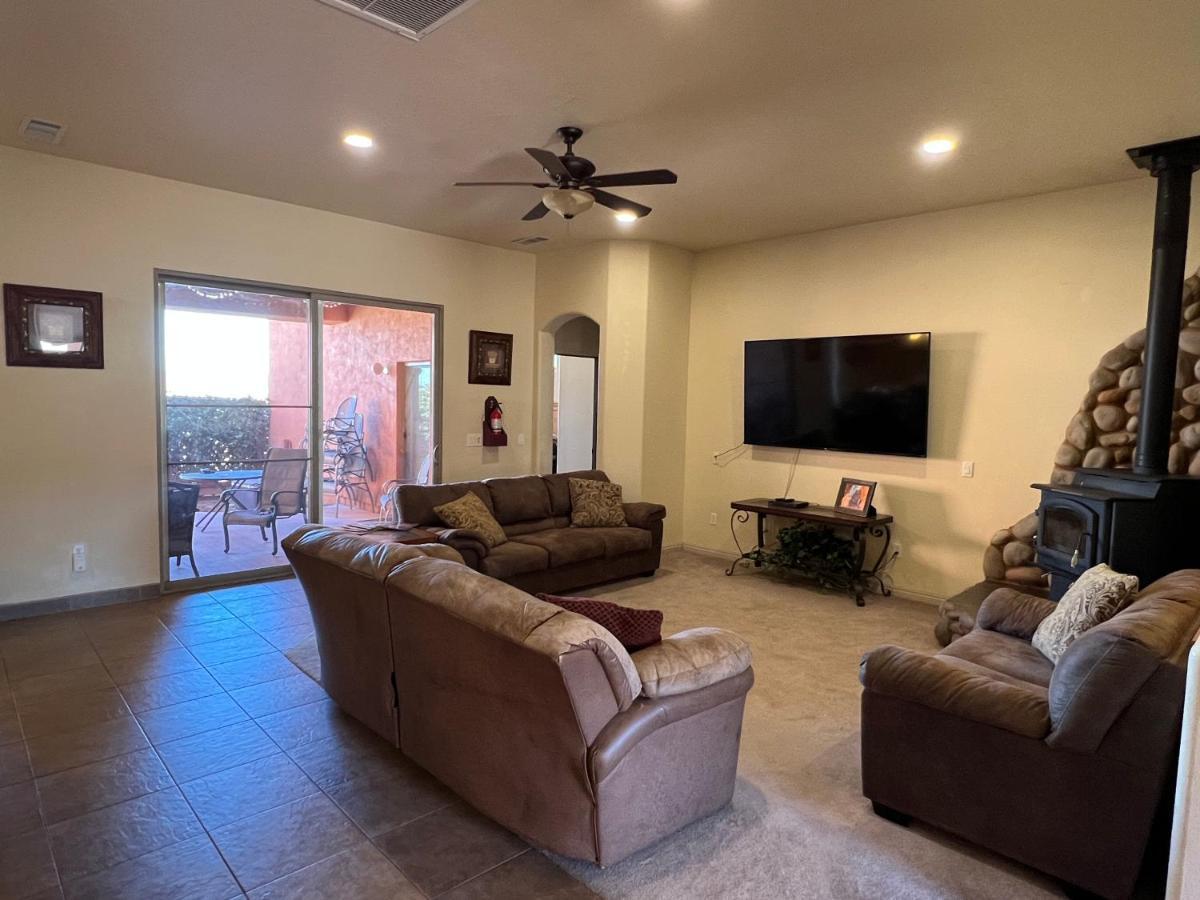 Spacious Home Page Exterior foto